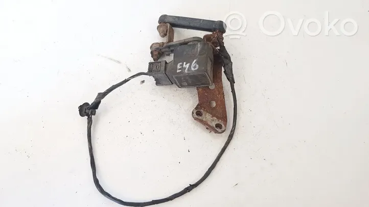 Land Rover Range Rover L322 Capteur de hauteur de suspension avant 1093698