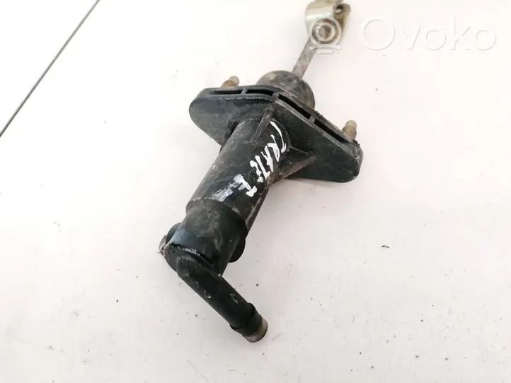 Hyundai Trajet Clutch master cylinder 