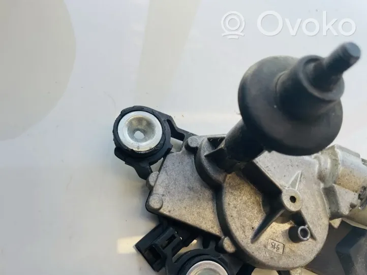 Ford Focus Moteur d'essuie-glace arrière 0390201822