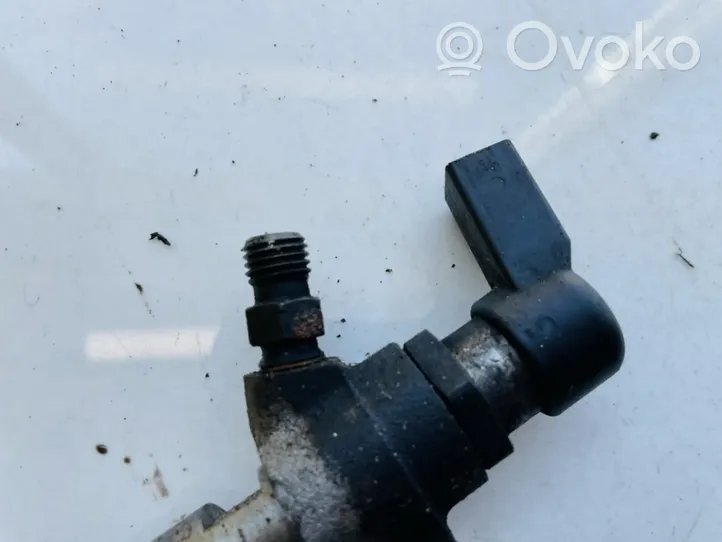 Citroen C3 Injecteur de carburant 9652763280