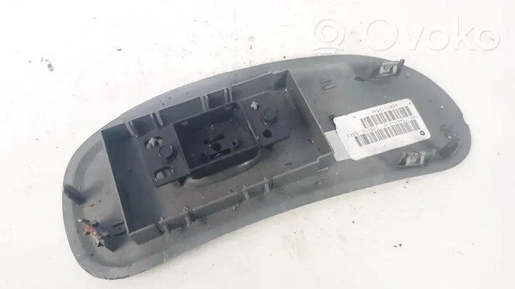 Chrysler Voyager Support bouton lève vitre porte avant 746754674e