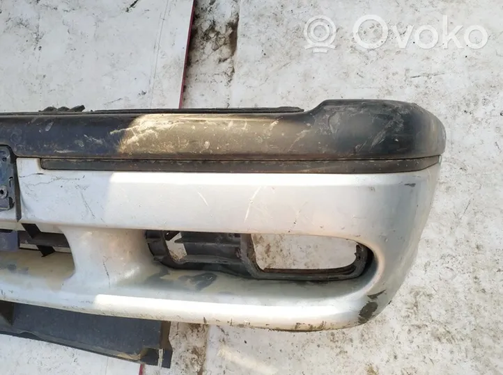 Renault 19 Front bumper pilkas