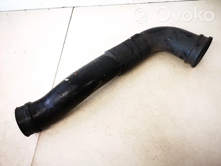 Opel Astra H Tube d'admission d'air 55559548
