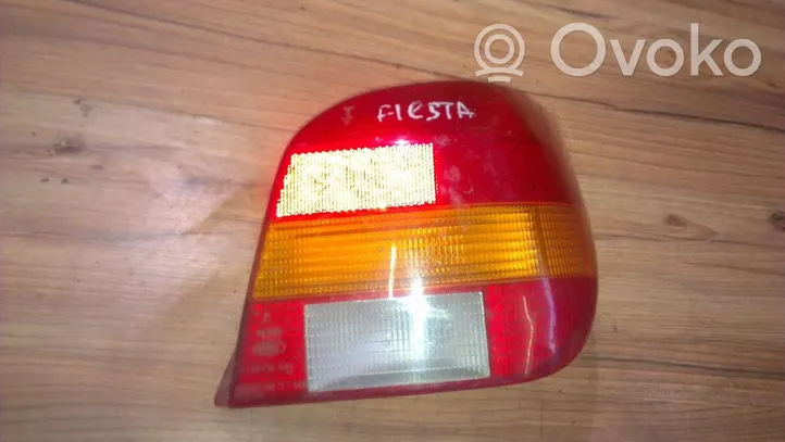 Ford Fiesta Lampa tylna 89fg13a602