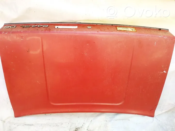 Volvo 240 Tylna klapa bagażnika raudonas