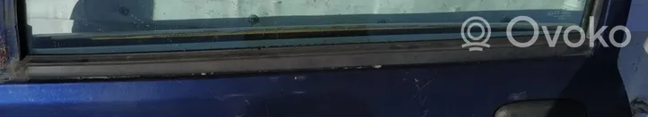 Ford Fiesta Priekinių durų stiklo apdaila 