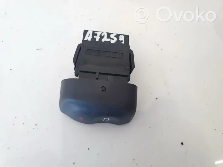 Renault Megane I Central locking switch button 104700056