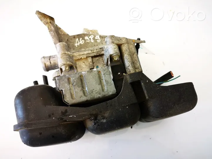 Mercedes-Benz E W210 Tuyau de liquide de refroidissement moteur a6111500304