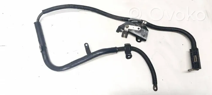 Mercedes-Benz C W203 Câble de batterie positif a2034660340