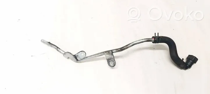 Toyota Avensis T270 Fuel line pipe 