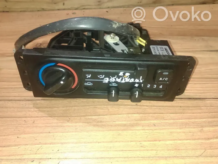 KIA Sportage Climate control unit 