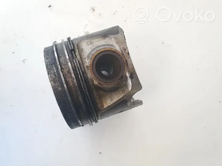 Citroen Xsara Picasso Piston 