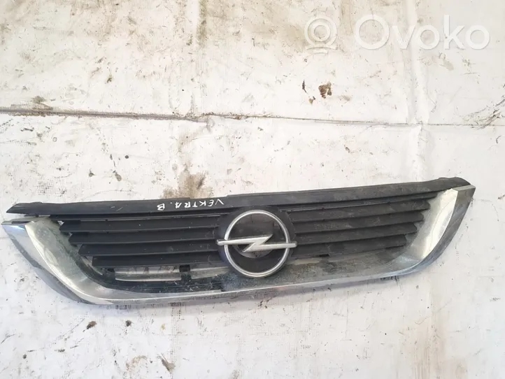 Opel Vectra B Griglia anteriore 90568226