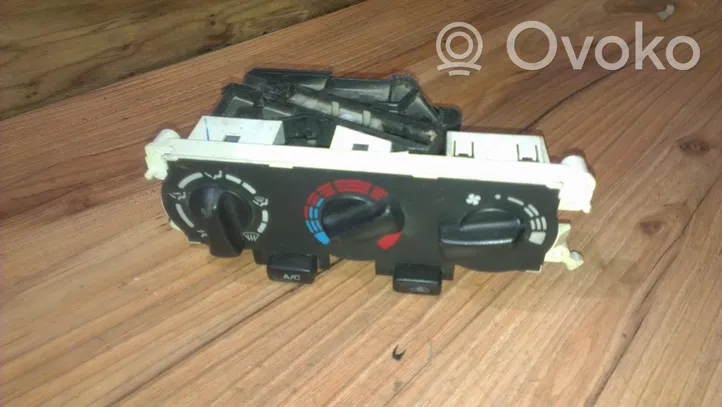 Nissan Primera Climate control unit 7030230733