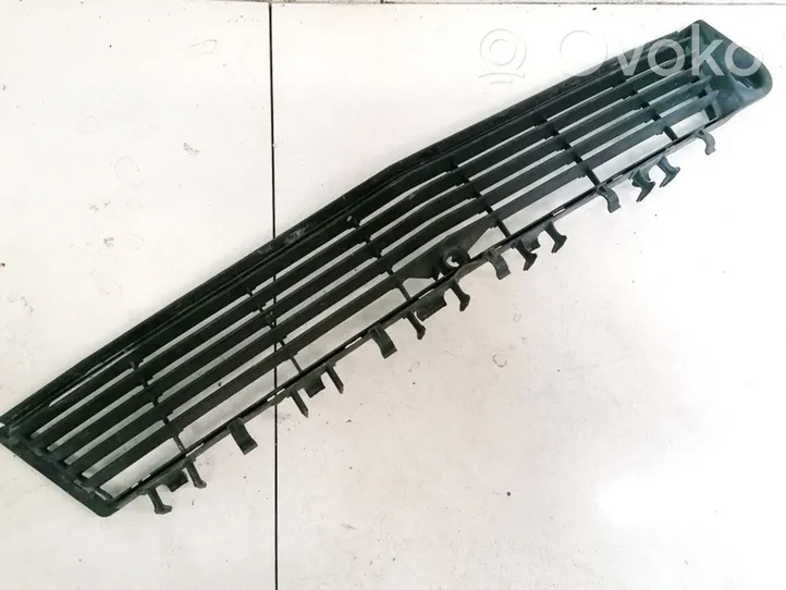 Opel Vectra C Grille inférieure de pare-chocs avant 09186126