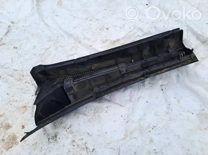 Toyota Yaris Verso Rivestimento del tergicristallo 5578152060