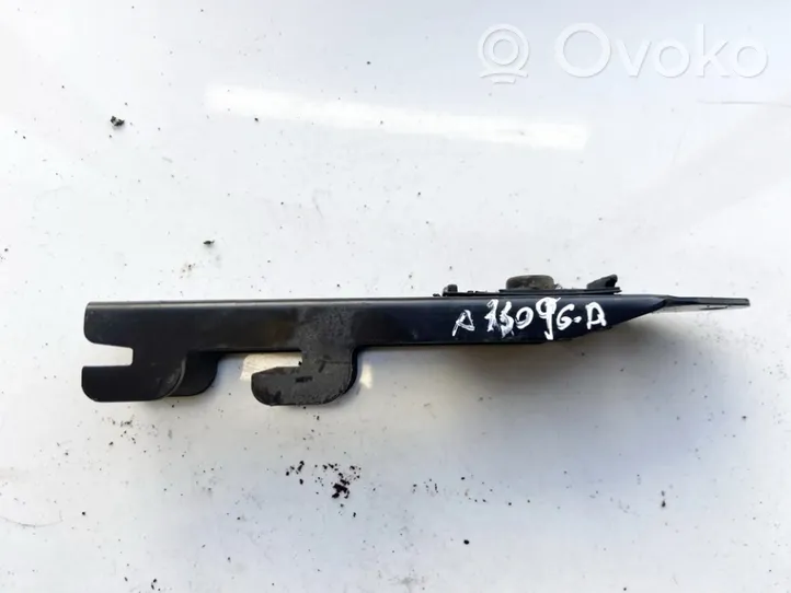 Volkswagen Sharan Inne części karoserii 7m0857819