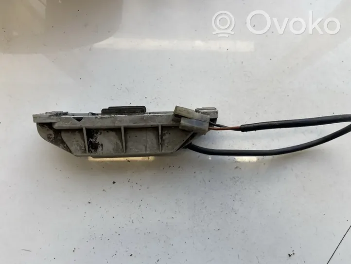 Volkswagen PASSAT B2 Indicatore di direzione anteriore 321953155F