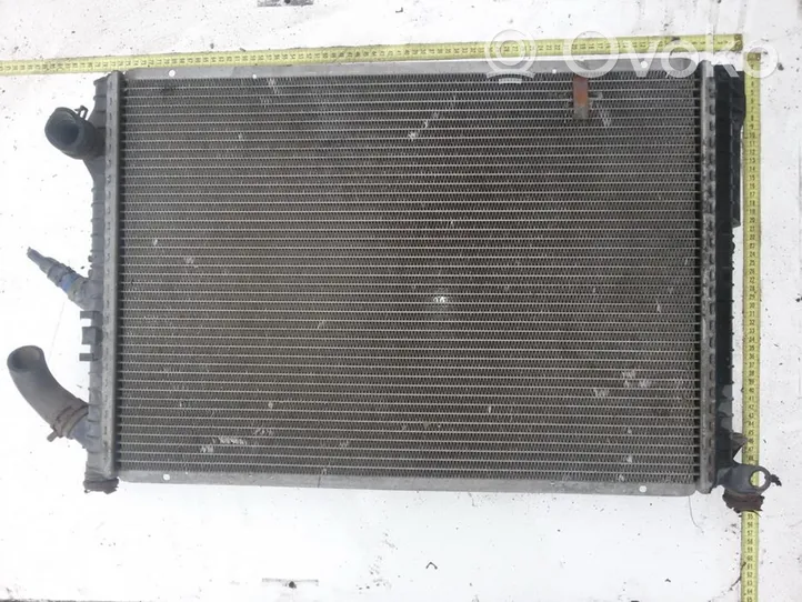 Renault Laguna I Coolant radiator 7700821915