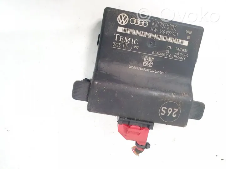 Volkswagen Touran I Door control unit/module 1k0907530c