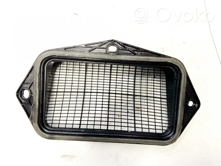 Volkswagen Touran I Parte del condotto di aspirazione dell'aria 1k0815479