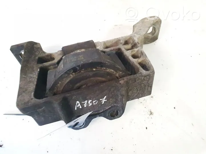 Volvo V50 Engine mount bracket 93341900t