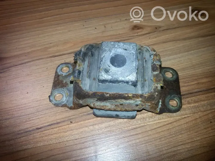 Ford Galaxy Engine mount bracket 