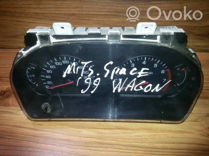 Mitsubishi Space Wagon Compteur de vitesse tableau de bord mr489727