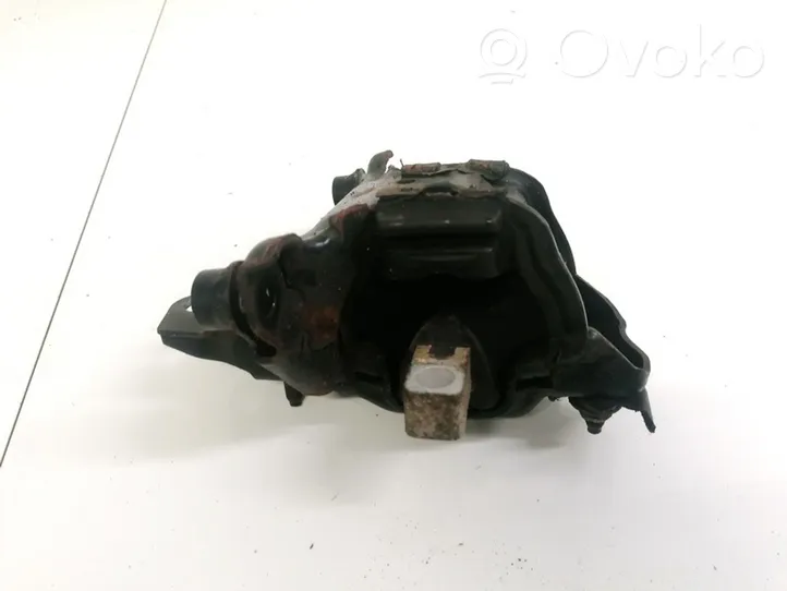 Volkswagen Fox Engine mount bracket 5Q0199555