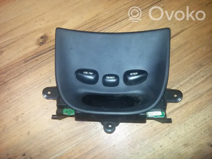 Chrysler Voyager Monitor / wyświetlacz / ekran 4685368ac