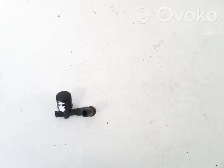 Opel Vectra C Windshield washer spray nozzle 