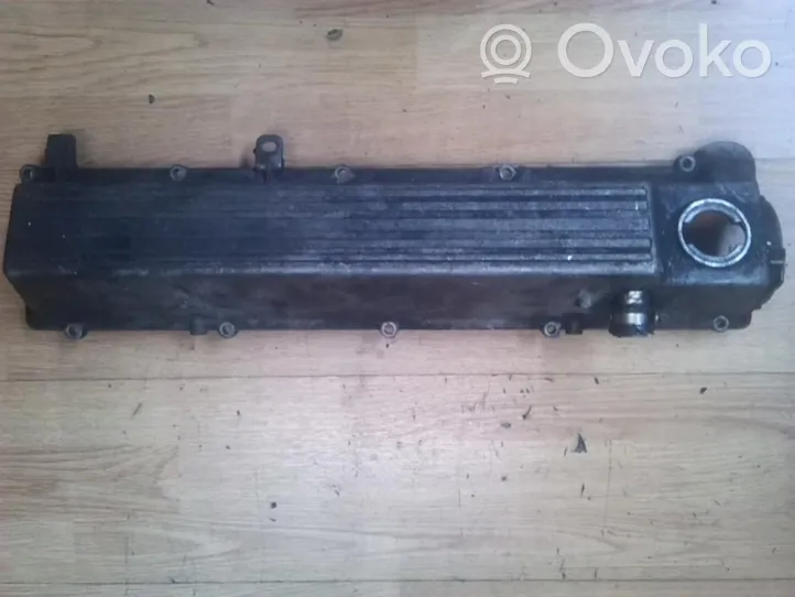 Opel Omega B1 Rocker cam cover 