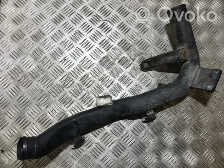 Audi A4 S4 B5 8D Tube d'admission de tuyau de refroidisseur intermédiaire 8d0145840l