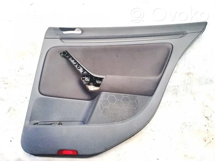 Volkswagen Golf V Rivestimento del pannello della portiera posteriore 1k5867212