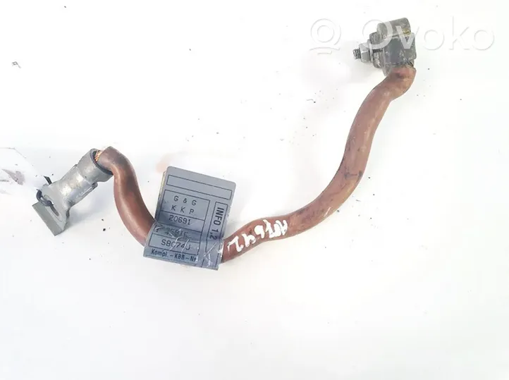 BMW 5 E39 Câble de batterie positif 1436911