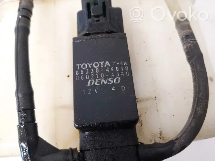 Toyota Corolla Verso E121 Tuulilasi tuulilasinpesimen pumppu 8533044010