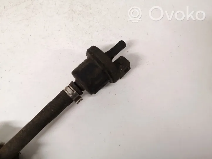 Volkswagen PASSAT B5 Valve vacuum 0280142300