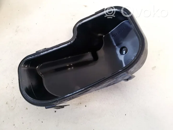 Ford Focus C-MAX Headlight/headlamp dust cover 270609lh