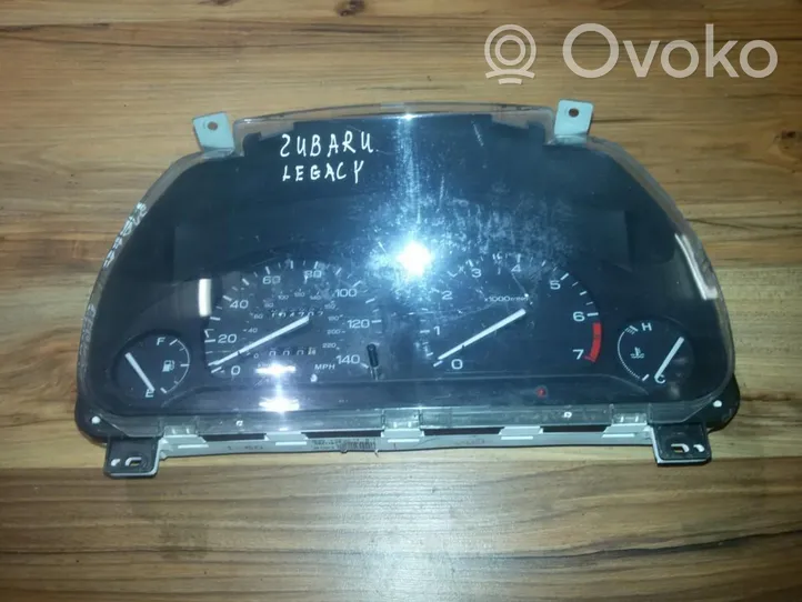 Subaru Legacy Compteur de vitesse tableau de bord 0201121