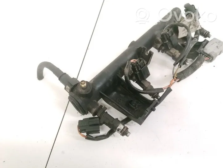 Citroen C4 I Tuyau de conduite principale de carburant 9654913680