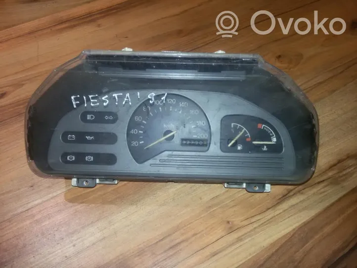 Ford Fiesta Compteur de vitesse tableau de bord 89fb10b885ab
