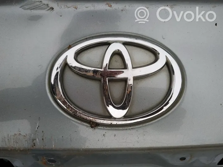 Toyota Avensis T250 Emblemat / Znaczek 