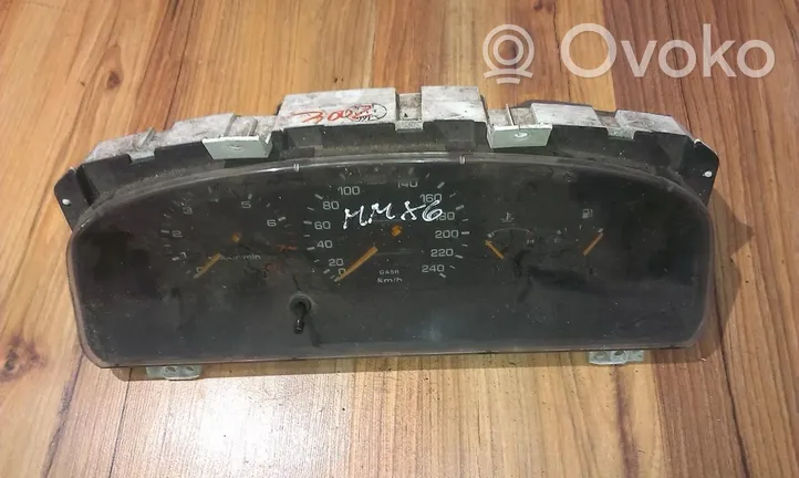 Mazda MX-6 Speedometer (instrument cluster) PLH43B