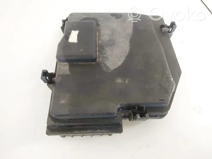 Honda CR-V Fuse box cover SWYE01