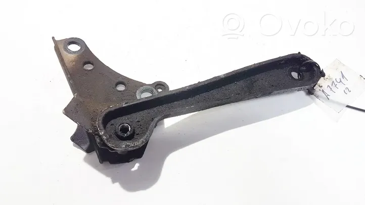 Citroen C3 Engine mounting bracket 