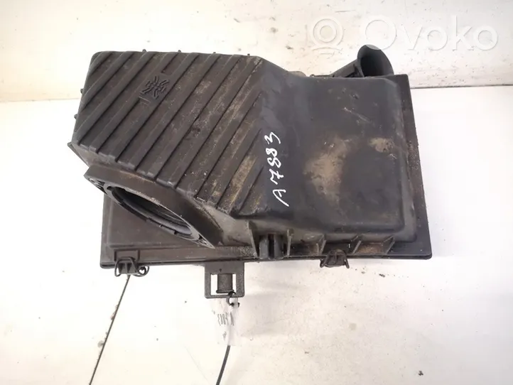 Volkswagen PASSAT B4 Scatola del filtro dell’aria 191129620