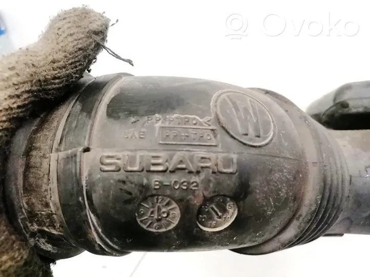 Subaru Legacy Tubo di aspirazione dell’aria B032