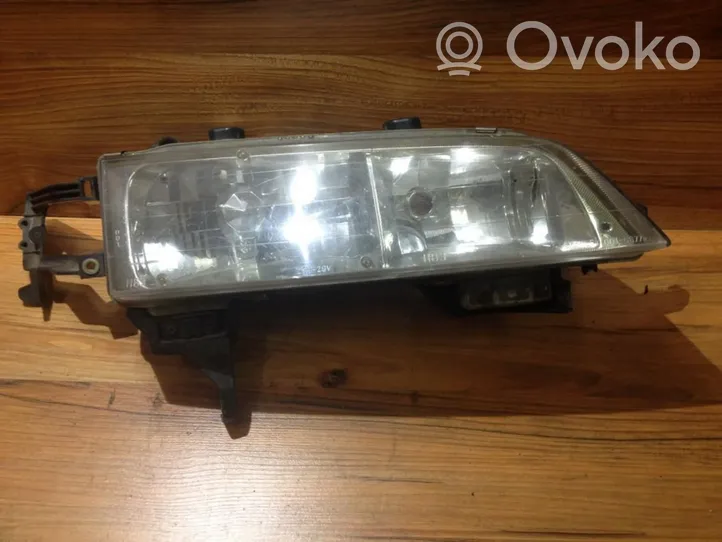 Honda Accord Lampa przednia 0016677r