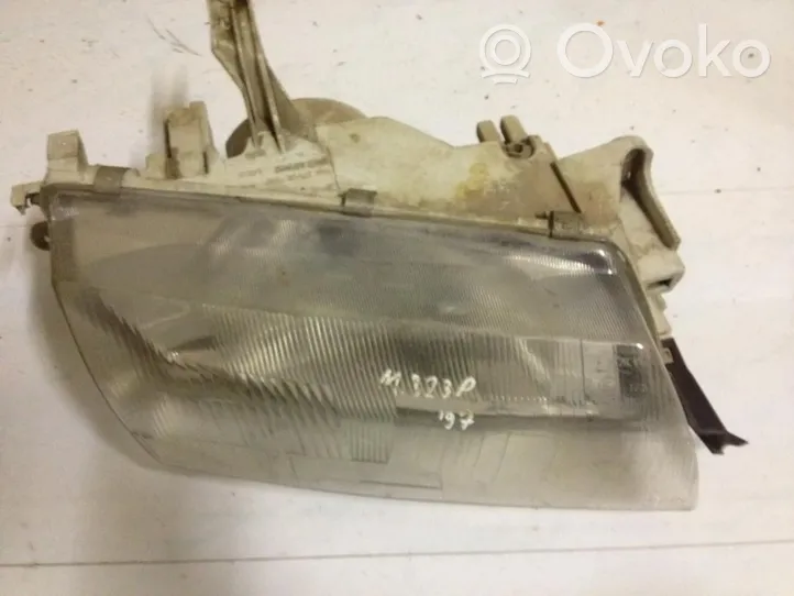 Mazda 323 Lampa przednia 