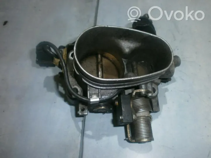 Volkswagen Transporter - Caravelle T4 Throttle valve b8109026e